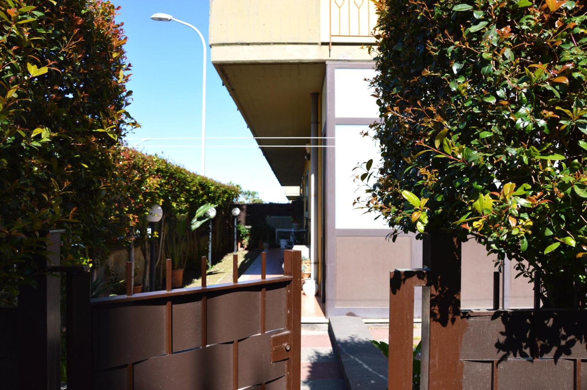 Rita Little House Apartman Mascali Kültér fotó